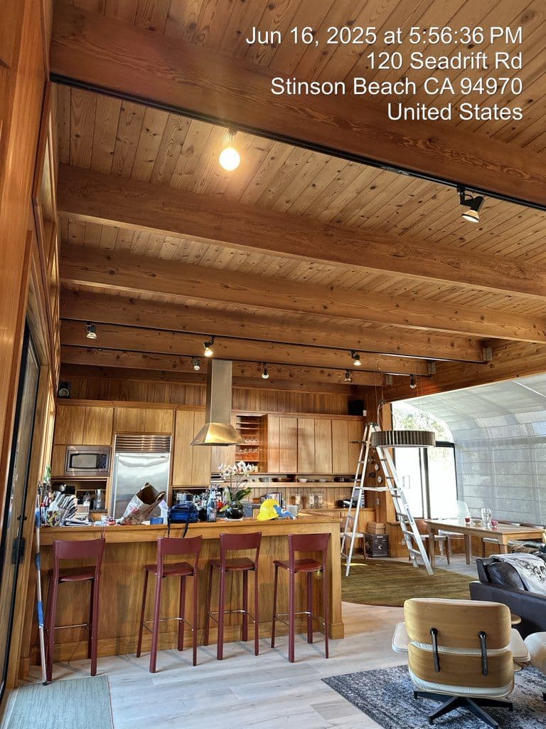 Gallery photos for Enhancing Ambiance with Modern Track Lighting: Image #2